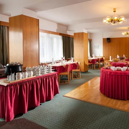 Hubert 酒店 Františkovy Lázně